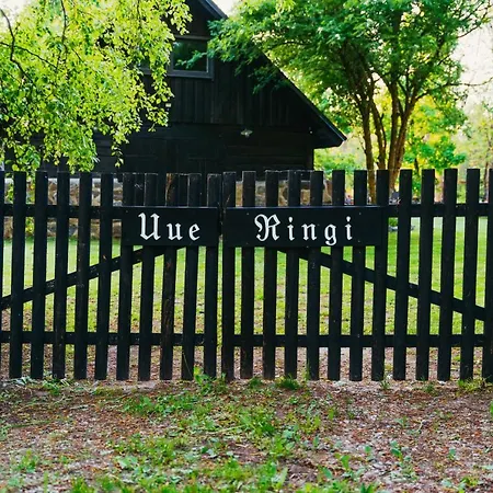 بيت للعطل Uue-ringi Puise